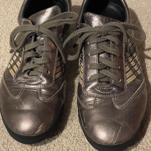 Burberry Sneakers - Picture 1 of 10